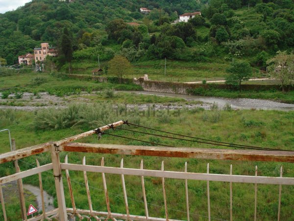 appartamento in vendita a Serra Riccò in zona Serra