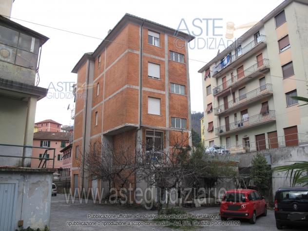locale commerciale in vendita a Serra Riccò in zona Pedemonte