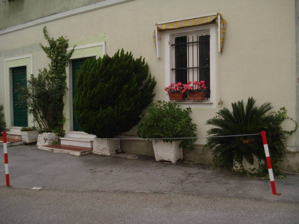 appartamento in vendita a Serra Riccò in zona Serra