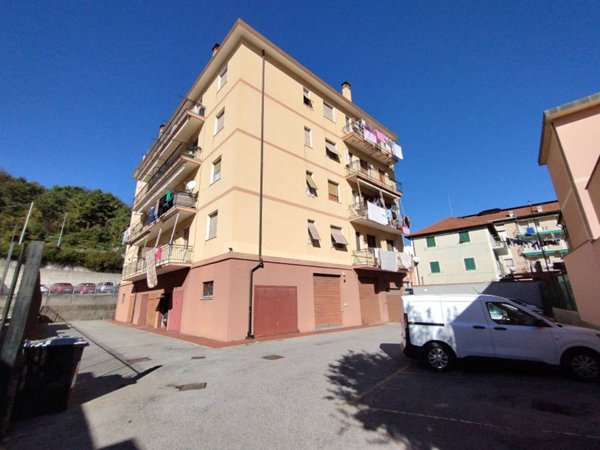 appartamento in vendita a Serra Riccò in zona Pedemonte