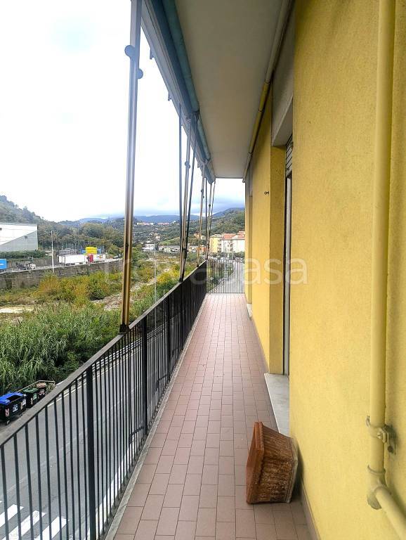 appartamento in vendita a Serra Riccò in zona Serra