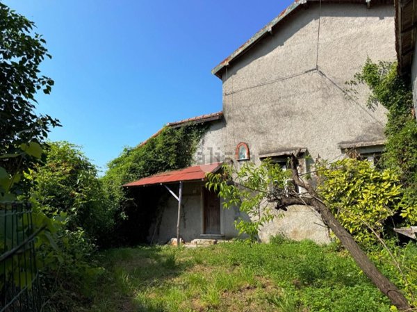 casa indipendente in vendita a Serra Riccò in zona Serra