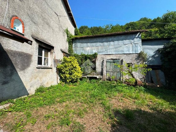 casa indipendente in vendita a Serra Riccò