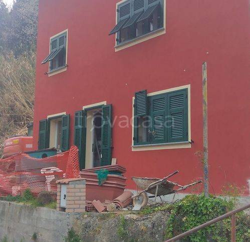 casa indipendente in vendita a Serra Riccò in zona Pedemonte