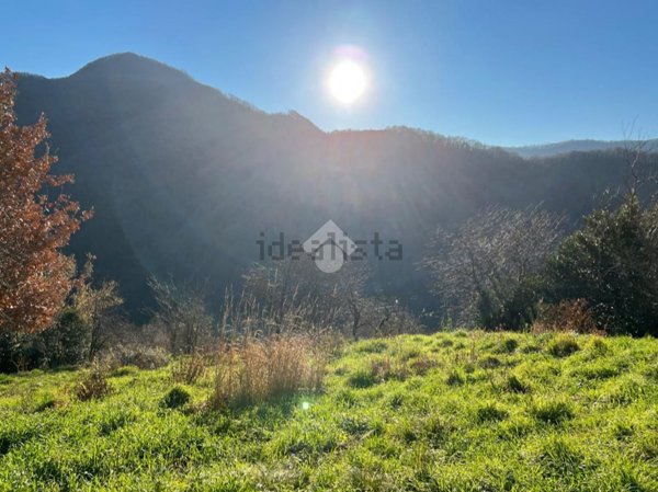 casa indipendente in vendita a Serra Riccò in zona Serra