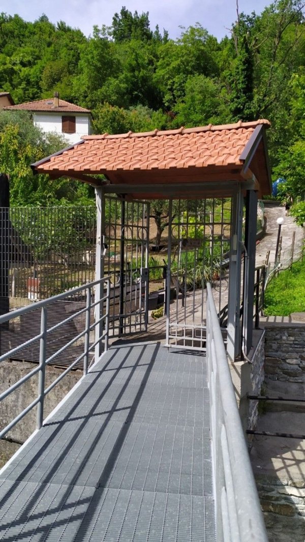 appartamento in vendita a Serra Riccò in zona Serra