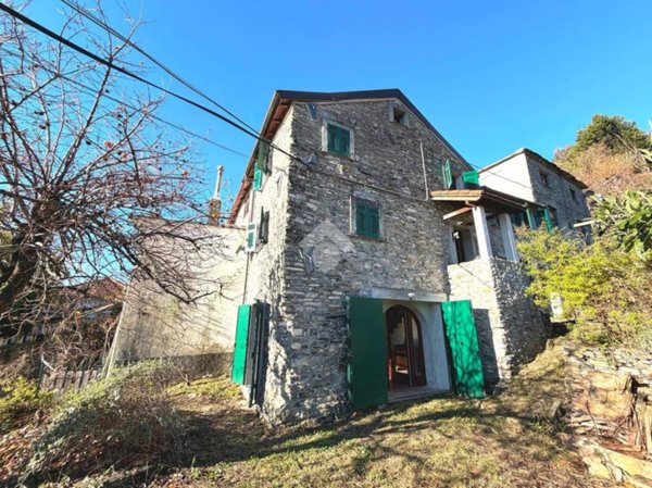 casa indipendente in vendita a Serra Riccò in zona Serra