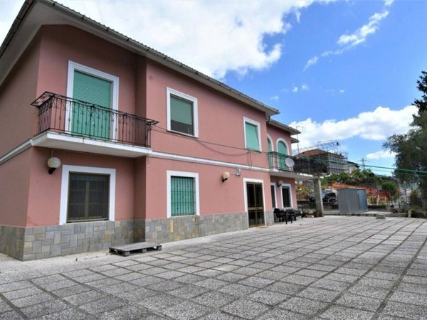 casa indipendente in vendita a Serra Riccò in zona San Cipriano