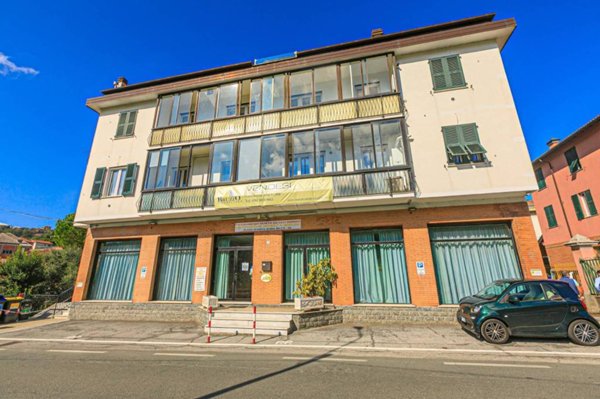 negozio in vendita a Serra Riccò in zona Pedemonte