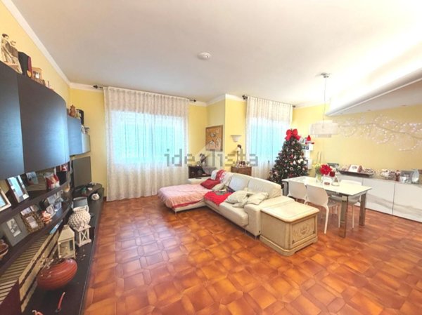 appartamento in vendita a Serra Riccò in zona Serra