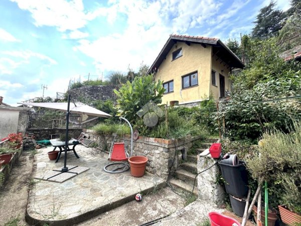 appartamento in vendita a Serra Riccò in zona Pedemonte