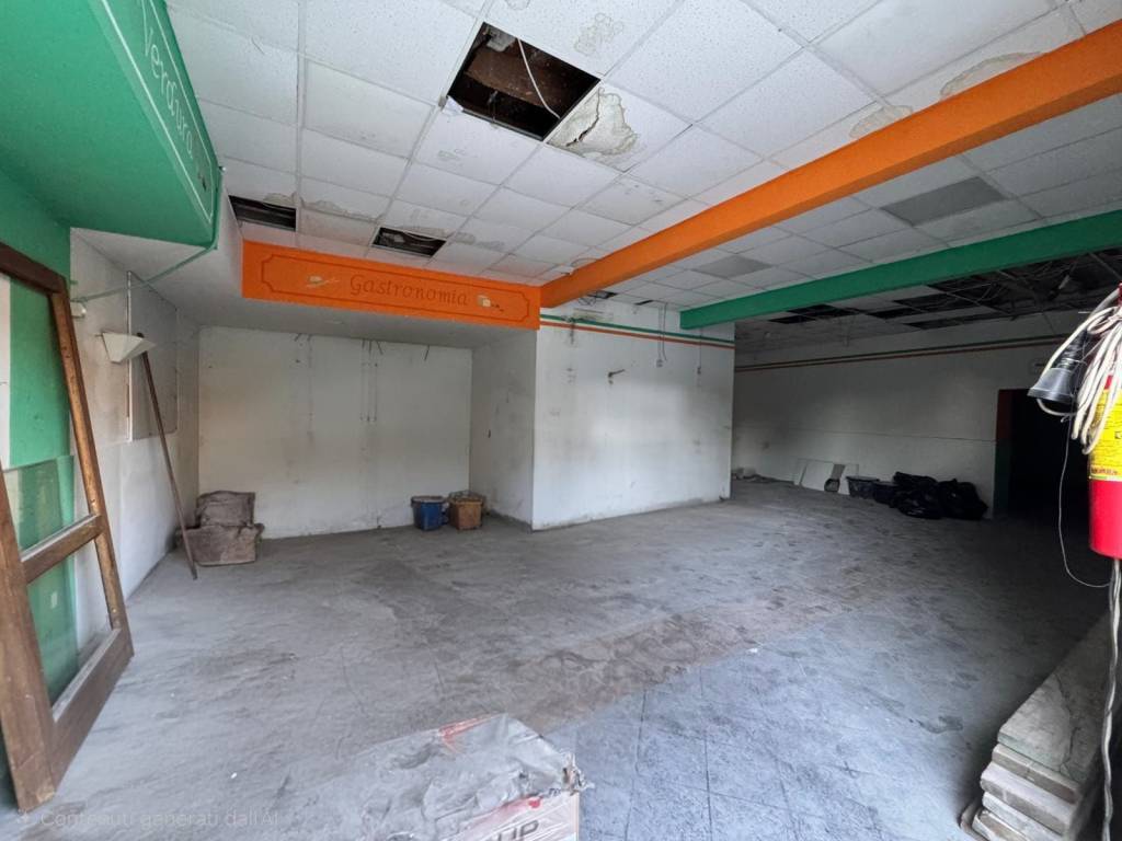 negozio in vendita a Serra Riccò in zona Pedemonte