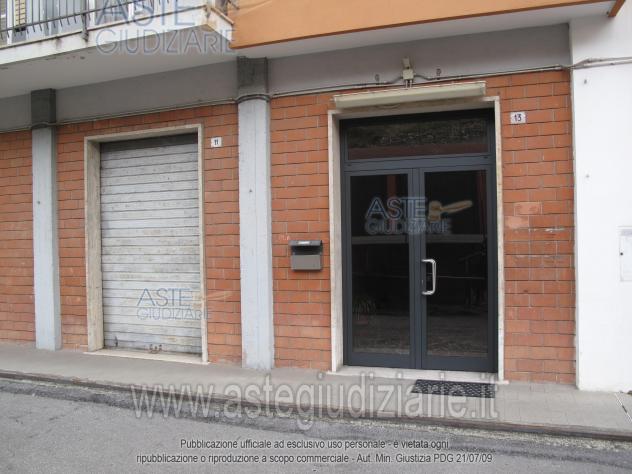 negozio in vendita a Serra Riccò