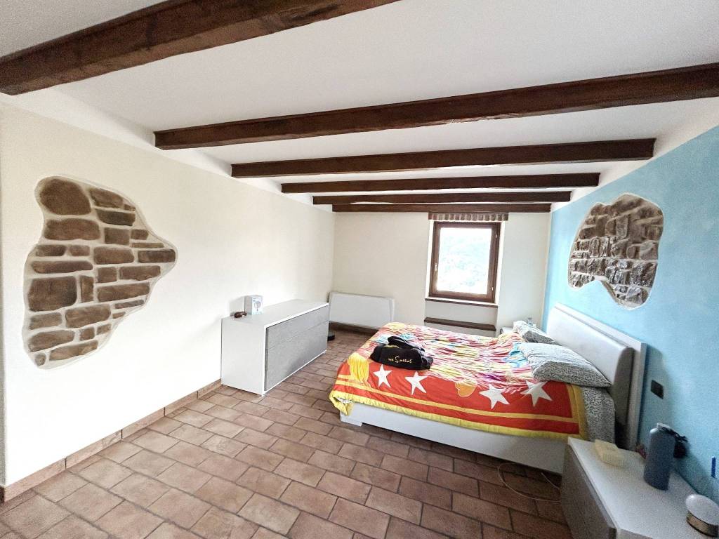 appartamento in vendita a Serra Riccò in zona San Cipriano