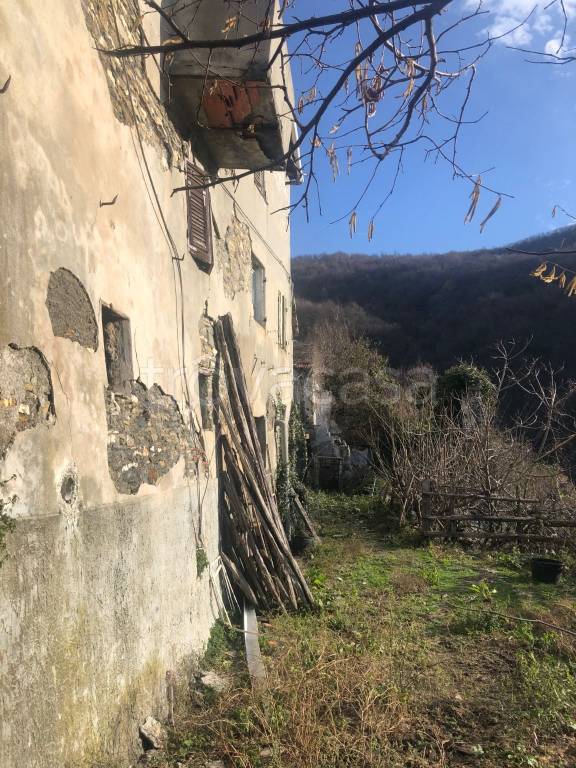 casale in vendita a Serra Riccò in zona Orero