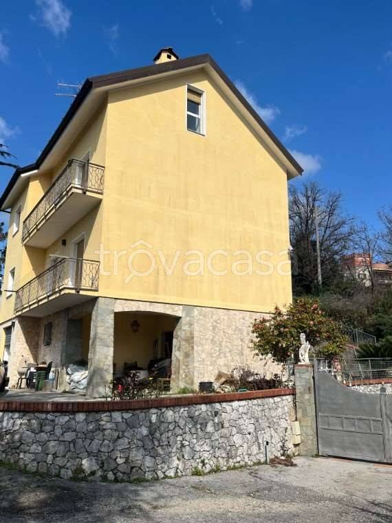 casa indipendente in vendita a Serra Riccò in zona Pedemonte