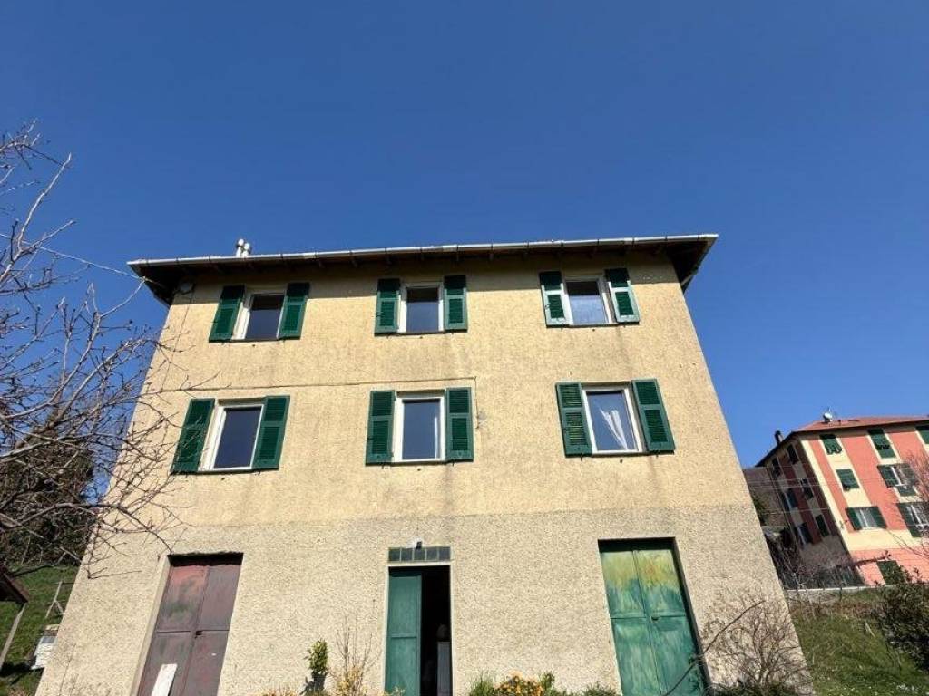 casa indipendente in vendita a Serra Riccò