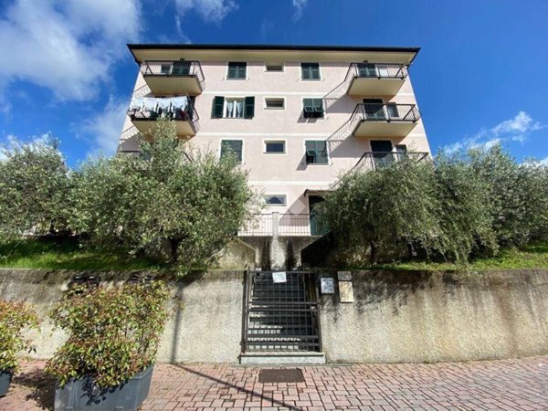 appartamento in vendita a Serra Riccò in zona Pedemonte