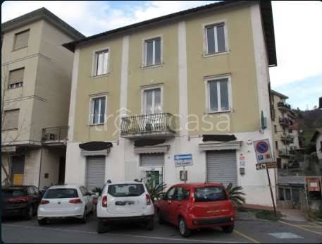 negozio in vendita a Serra Riccò in zona Pedemonte