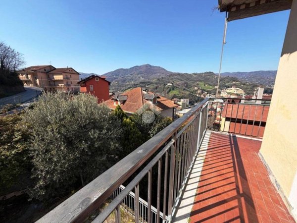 appartamento in vendita a Serra Riccò in zona Pedemonte