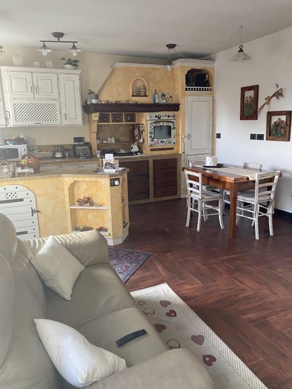 casa semindipendente in vendita a Serra Riccò in zona San Cipriano