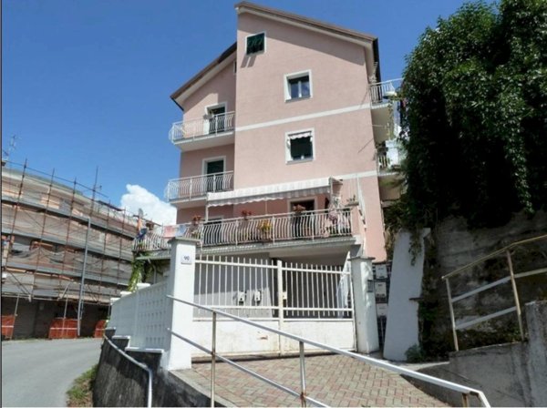 appartamento in vendita a Serra Riccò in zona Serra