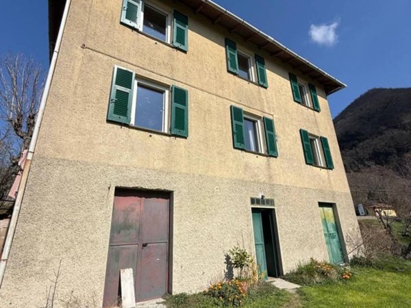 casa indipendente in vendita a Serra Riccò