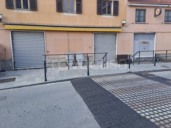 negozio in vendita a Serra Riccò in zona Pedemonte
