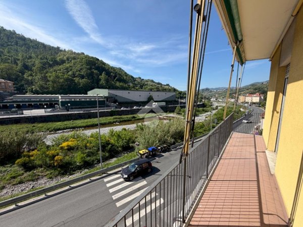 appartamento in vendita a Serra Riccò in zona Pedemonte