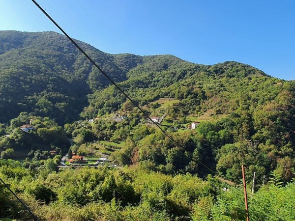 terreno in vendita a Serra Riccò in zona Pedemonte