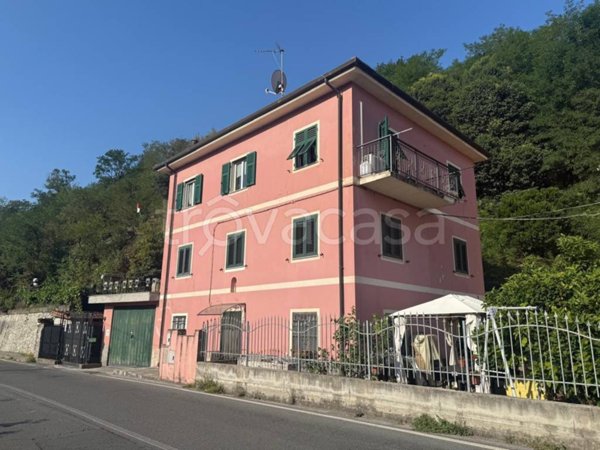 appartamento in vendita a Serra Riccò in zona Pedemonte