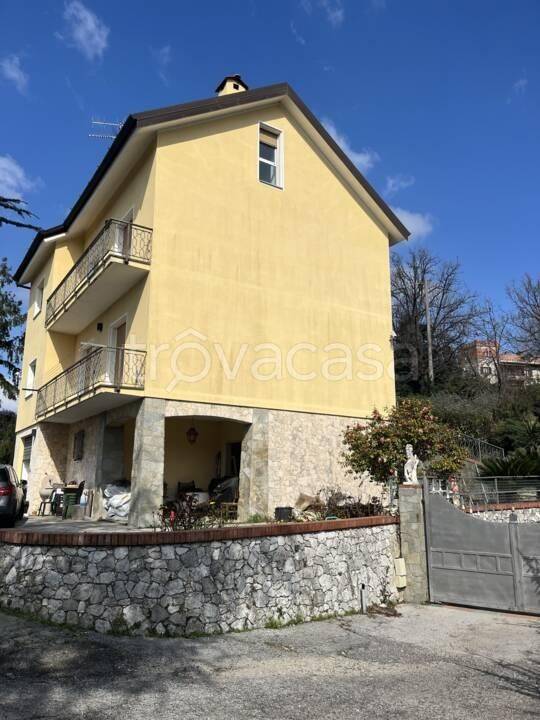 casa indipendente in vendita a Serra Riccò in zona Pedemonte