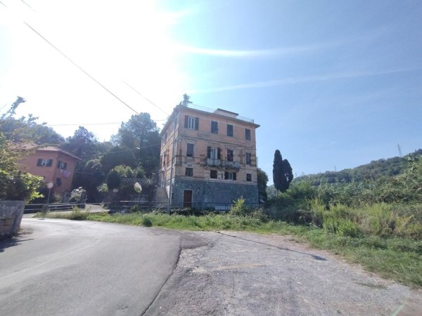 appartamento in vendita a Serra Riccò in zona Castagna