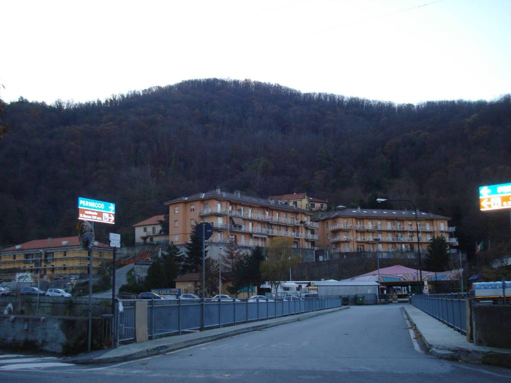 box auto in vendita a Serra Riccò in zona Pedemonte