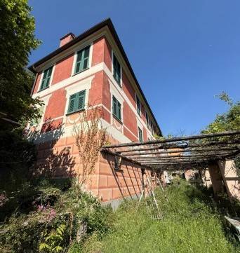 casa indipendente in vendita a Serra Riccò in zona Pedemonte