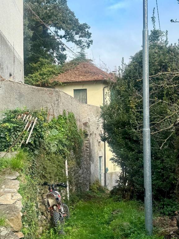 casale in vendita a Serra Riccò