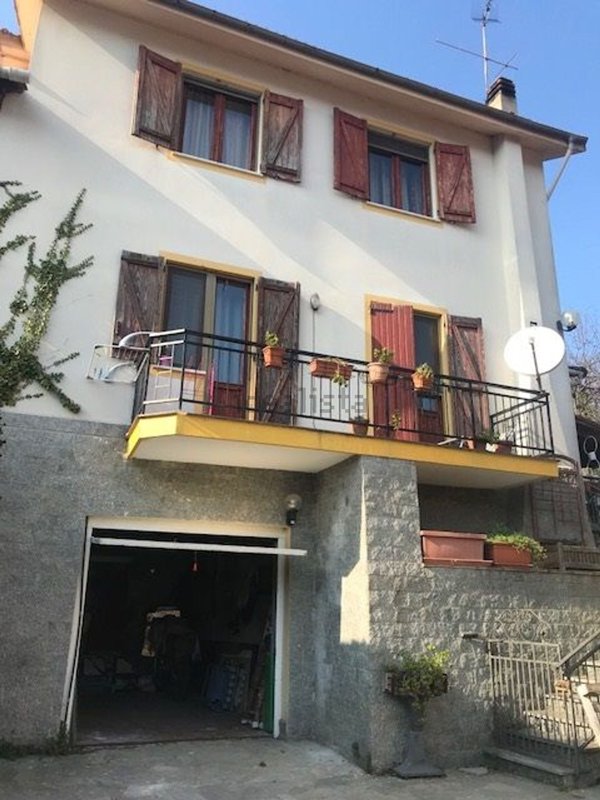 casa indipendente in vendita a Serra Riccò in zona Pedemonte