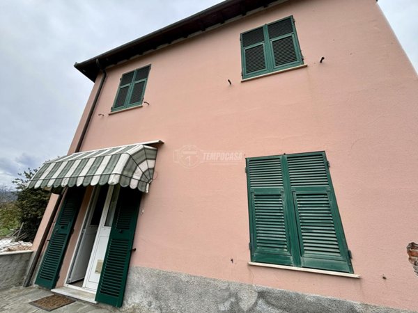 appartamento in vendita a Sestri Levante in zona Santa Vittoria di Libiola