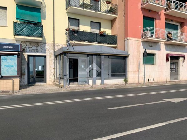 negozio in vendita a Sestri Levante