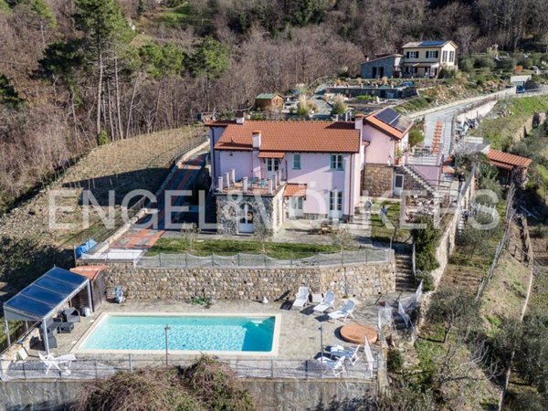 casa indipendente in vendita a Sestri Levante