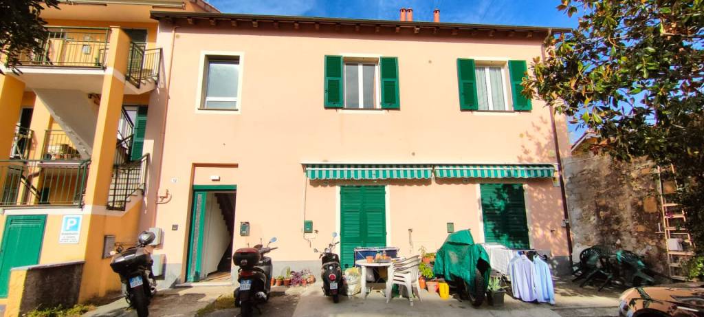 casa indipendente in vendita a Sestri Levante