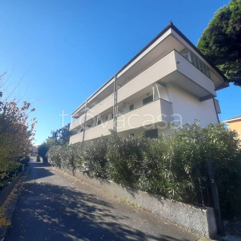 locale commerciale in vendita a Sestri Levante