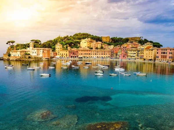 locale commerciale in vendita a Sestri Levante in zona Santa Vittoria di Libiola