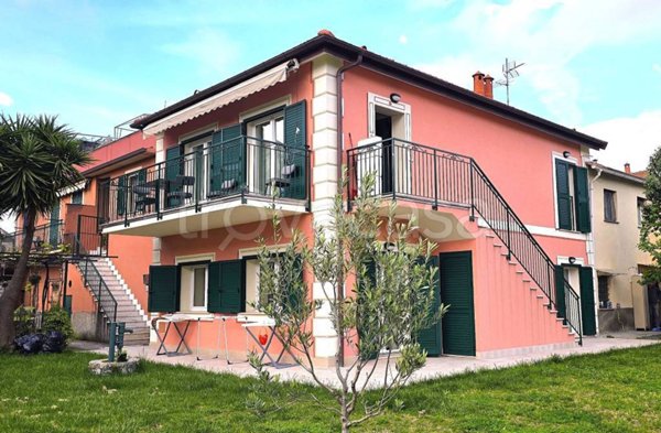 casa indipendente in vendita a Sestri Levante