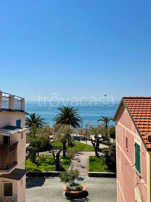 appartamento in vendita a Sestri Levante in zona Riva Trigoso