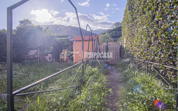 appartamento in vendita a Sestri Levante in zona Santa Vittoria di Libiola