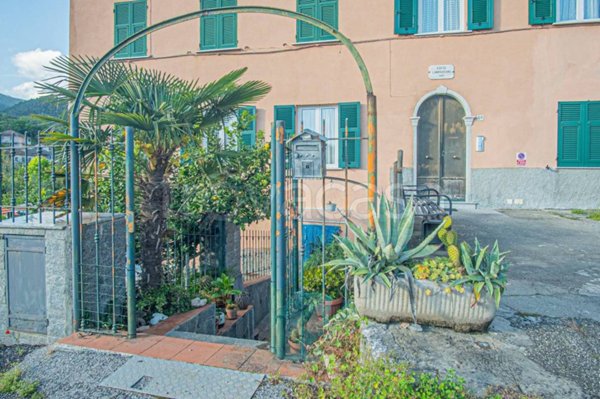 appartamento in vendita a Sestri Levante in zona Santa Vittoria di Libiola