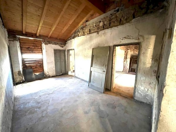 casa indipendente in vendita a Sestri Levante in zona Loto