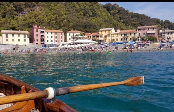 appartamento in vendita a Sestri Levante in zona Riva Trigoso