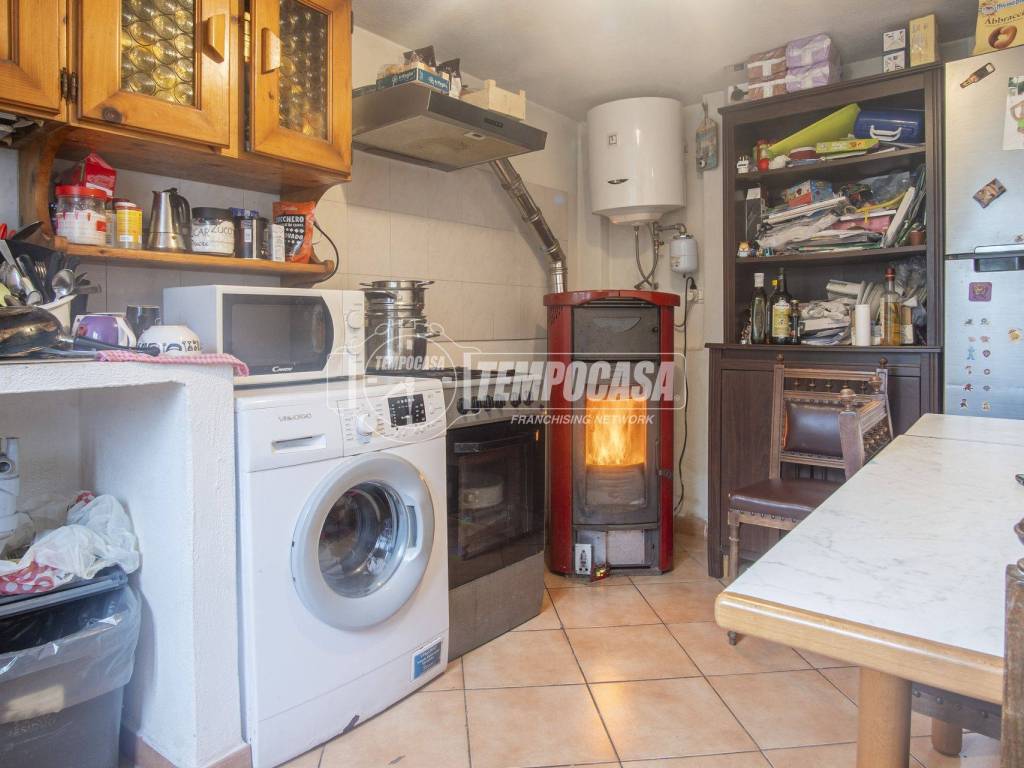 appartamento in vendita a Sestri Levante in zona Santa Vittoria di Libiola